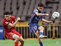 IM电竞官网-申花主场败给对手，球员心态需调整