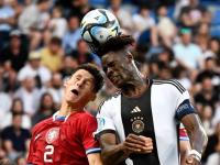 IM电竞APP-捷克队在比赛中展现出强大的控球能力，夺得胜利的简单介绍