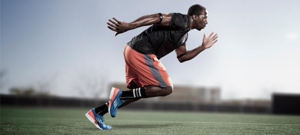 LOL直播-东南亚足坛新格局，泰国队完胜印尼队，羽坛辛杜刷新纪录的双重震撼