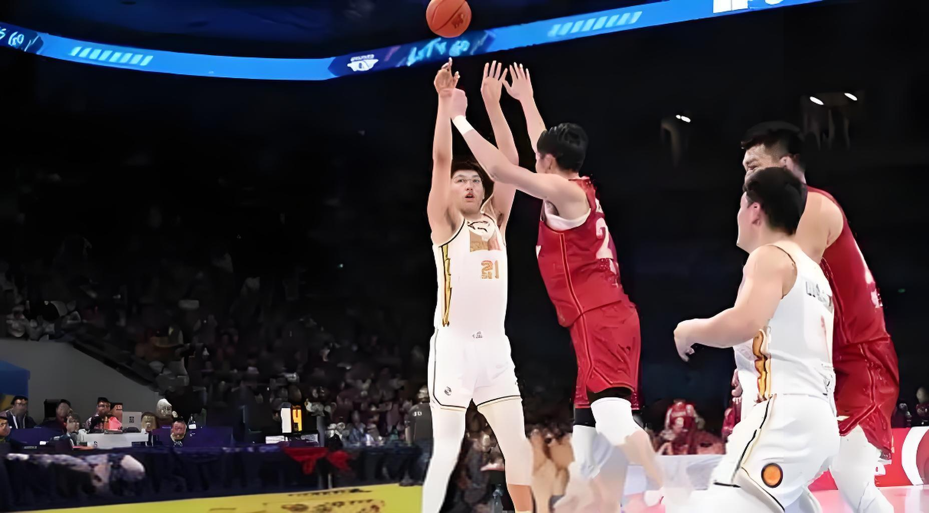 刺激的对决展现出篮球赛事的魅力！