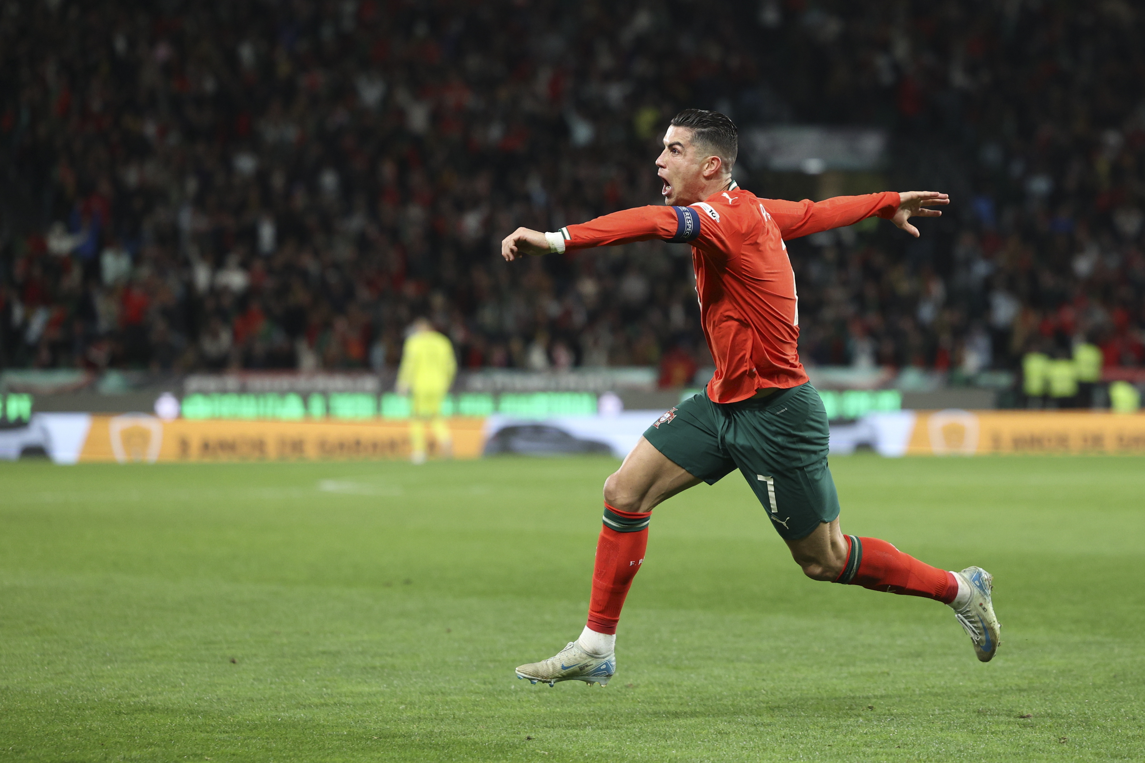 包含瑞典队壮怀激烈,成功晋级欧国联半决赛的词条 包含瑞典队壮怀激烈,成功晋级欧国联半决赛的词条