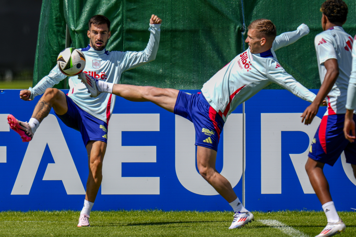 激烈对决!欧洲杯赛场角逐精彩不断的简单介绍 激烈对决!欧洲杯赛场角逐精彩不断的简单介绍