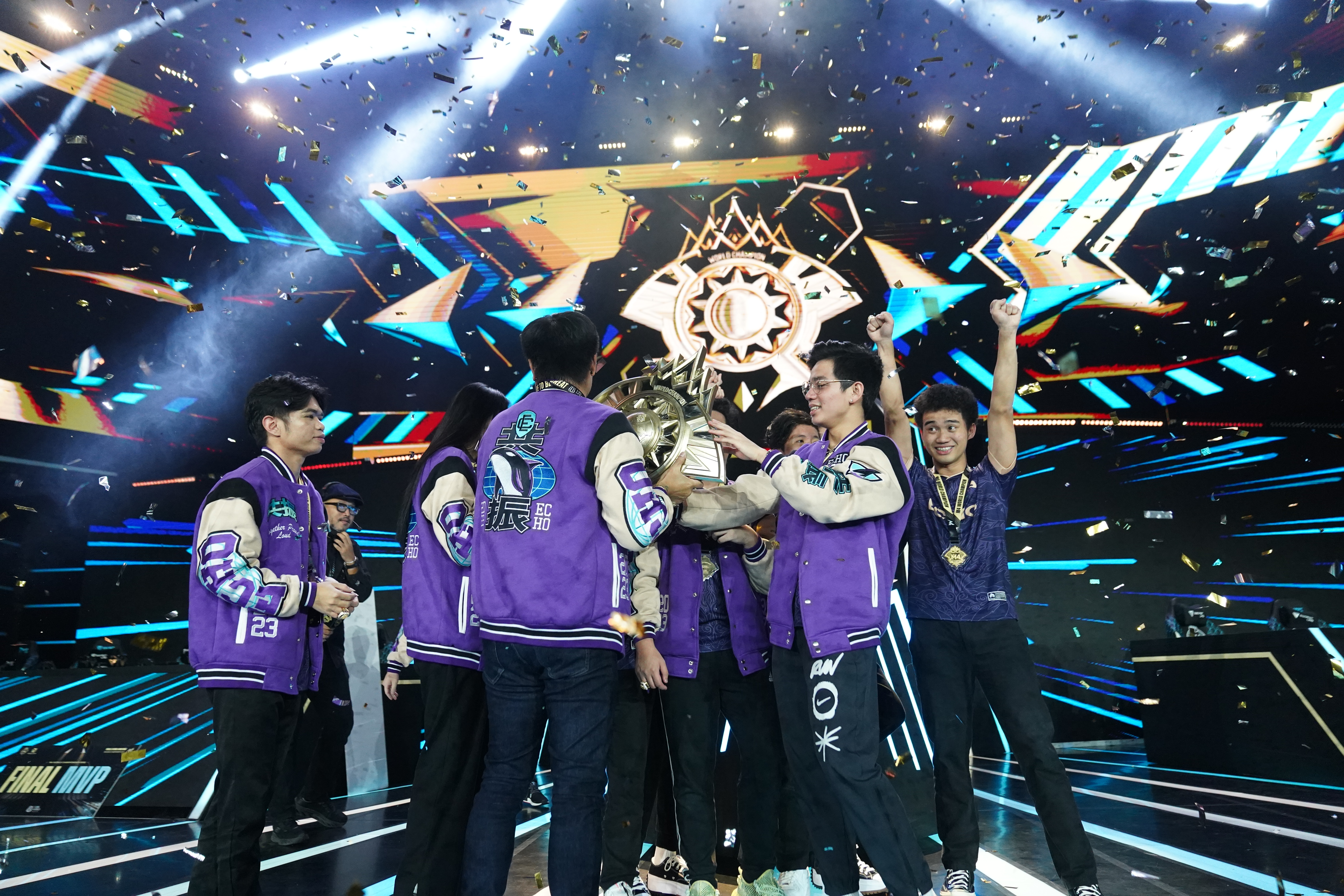 顶尖球队对抗,比赛如火如荼展开的简单介绍 顶尖球队对抗,比赛如火如荼展开的简单介绍