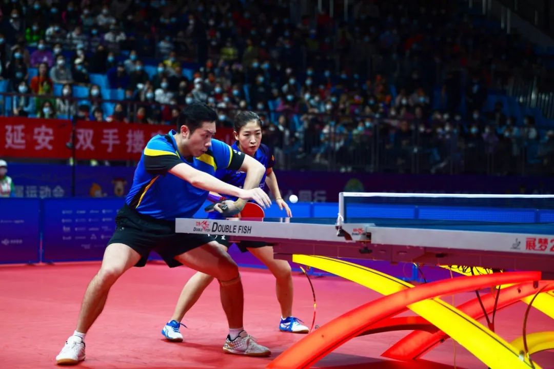 英格兰队完胜中国队，梁靖崑关键制胜的简单介绍