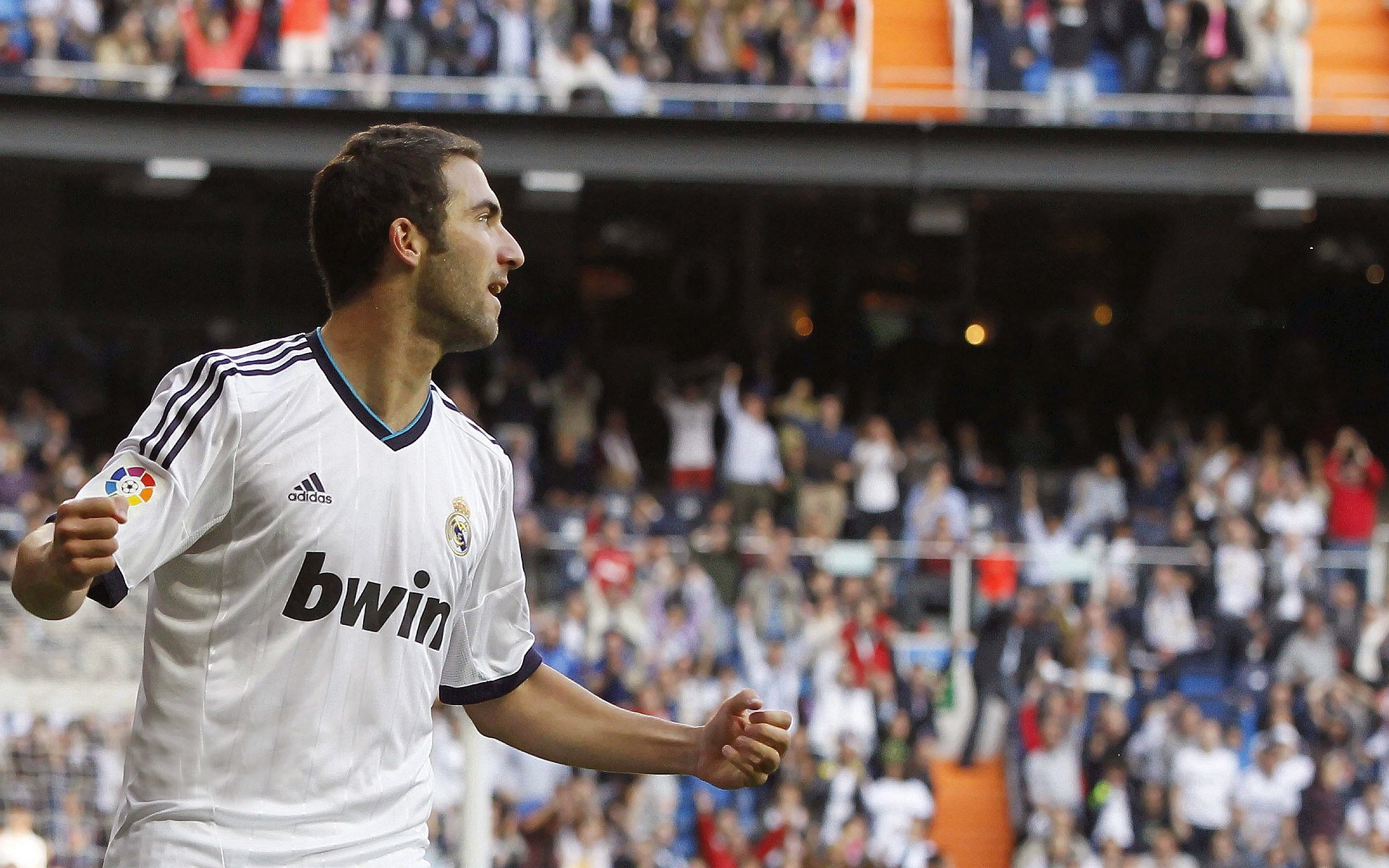 美网鏖战与拉沃尔杯交响，德约科维奇的火热状态如何重塑网球格局